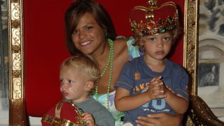 Bobby Brazier as a child with his mum Jade Goody and brother Freddie