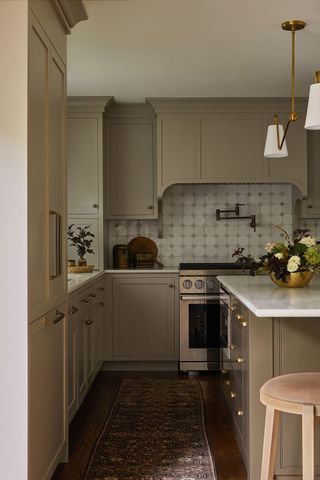 a beige shaker style kitchen