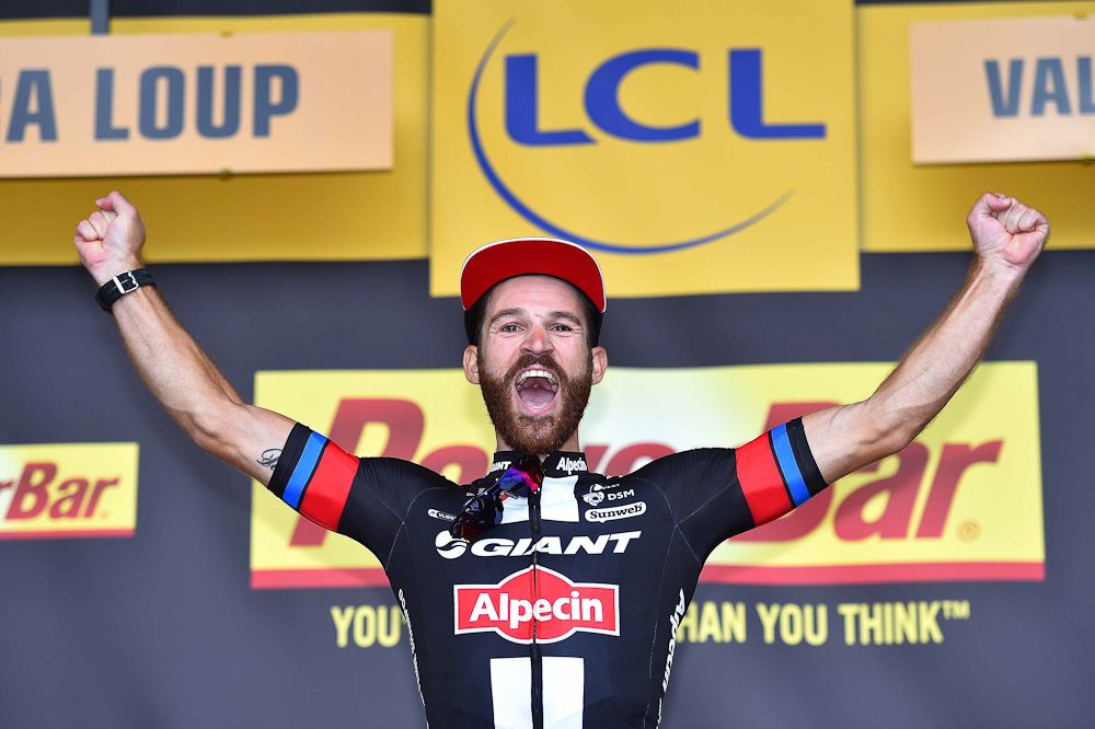 Simon Geschke on the stage 17 podium.