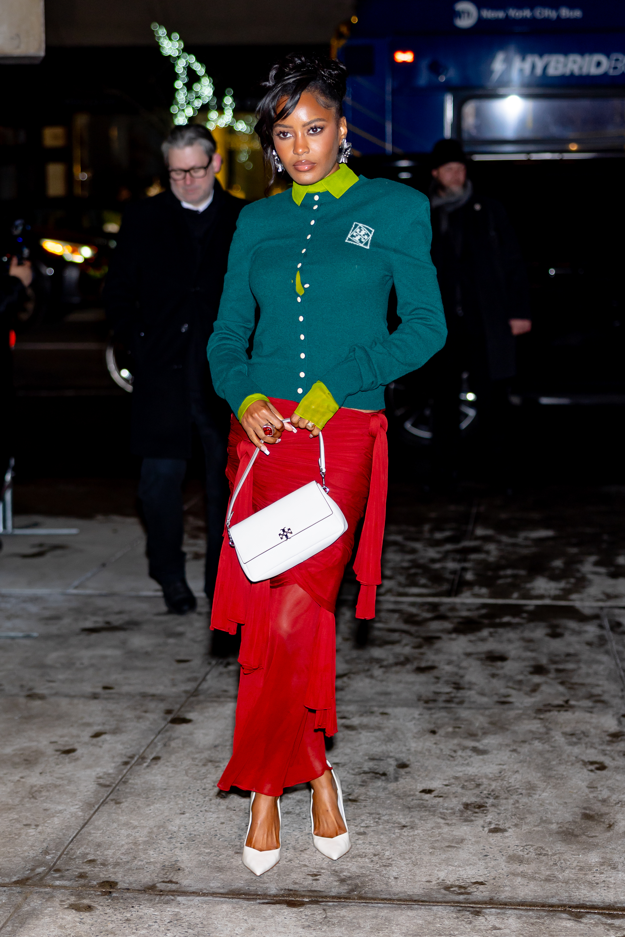 Tory Burch showgoer at New York Fashion Week styles the colour blocking trend.