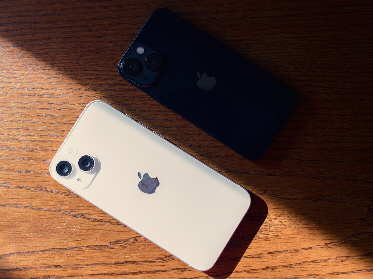 iPhone 13 mini Tipped to Be the Last 'Mini' iPhone Model, No iPhone 14 mini  in 2022