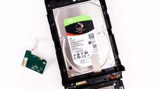 Seagate FireCuda Gaming Dock (4TB) HDD and Cooling