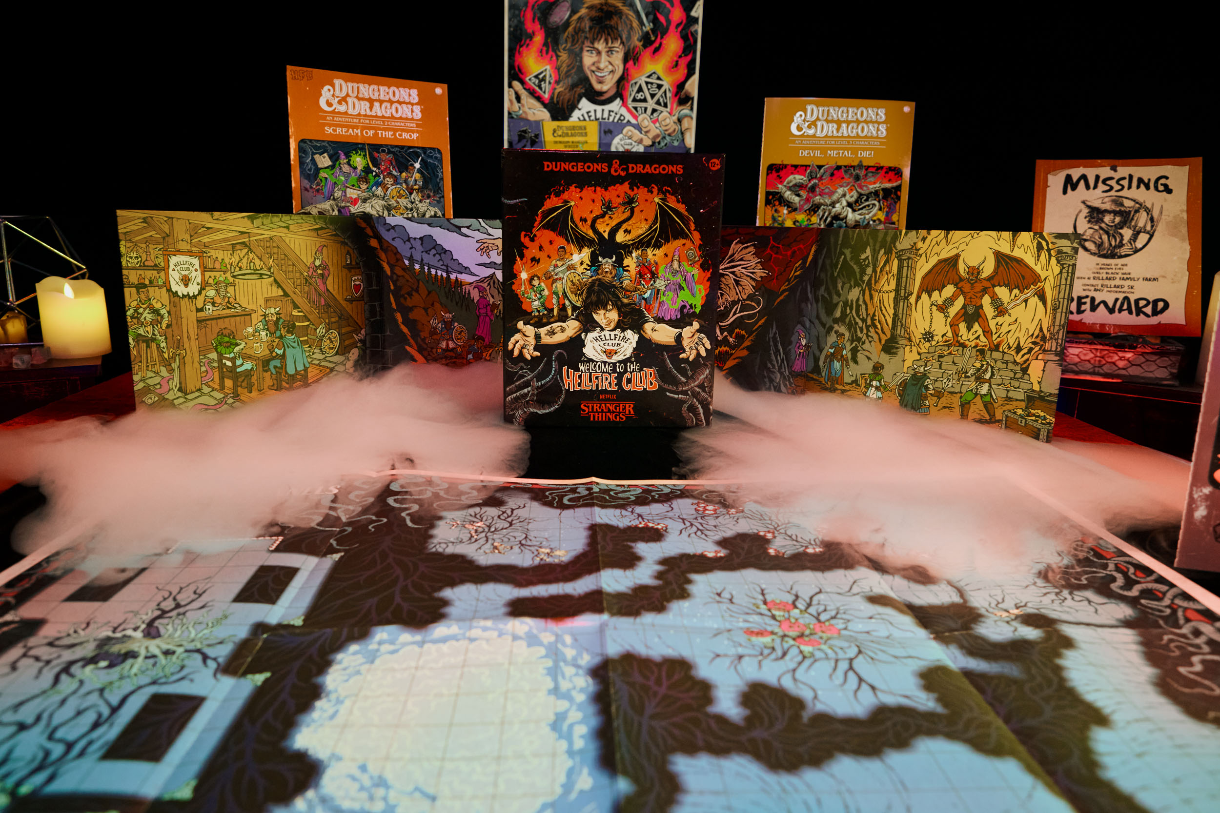 Image of board game Stranger Things: Welcome to the Hellfire Club