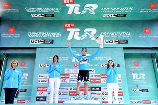 Sam Bennett (Bora-Hansgrohe) wins the first stage of Tour of Turkey and wears the blue leader's jersey