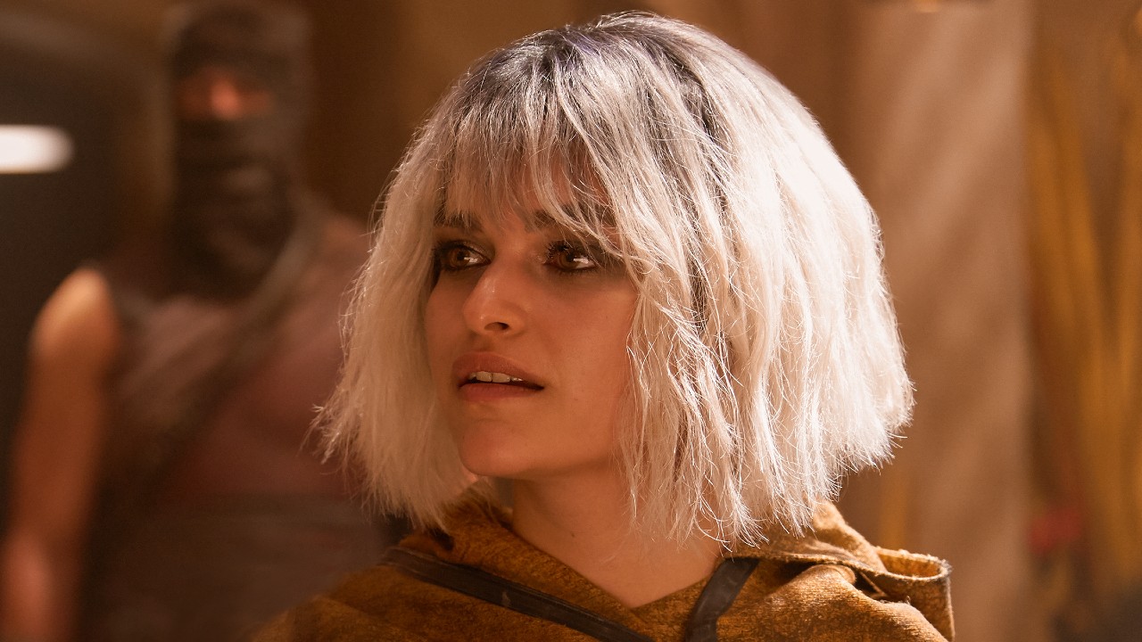 Eve Harlow as Moll in Star Trek: Discovery