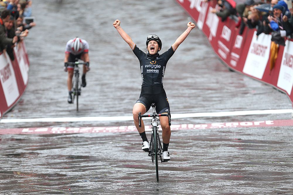 Elisa Longo Borghini (Wiggle High5) wins 2017 Strade Bianche