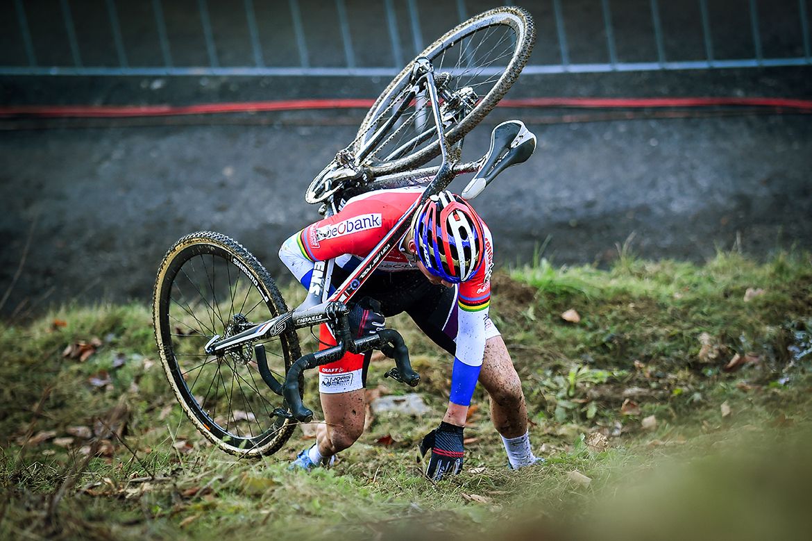 Mathieu van der Poel struggled with the run up