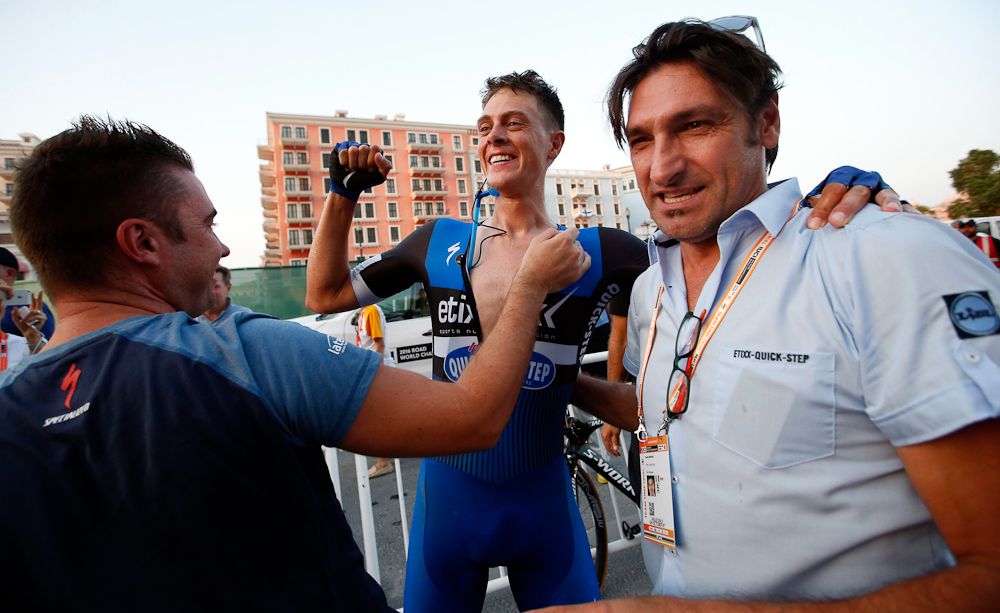 Niki Terpstra (Etixx - Quick Step) celebreates his team's TTT win