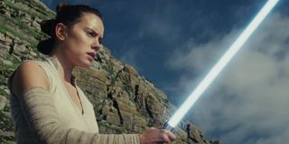 Daisy Ridley Rey The Last Jedi Lightsaber