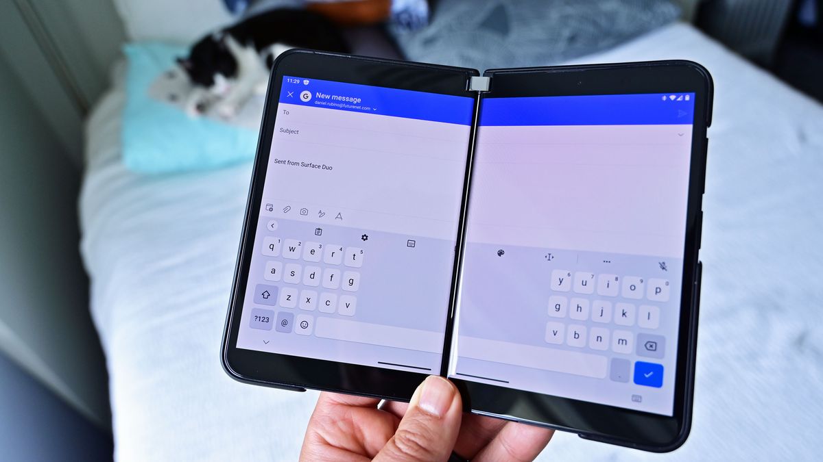 Windows Central readers largely say no to split-screen smartphone keyboards