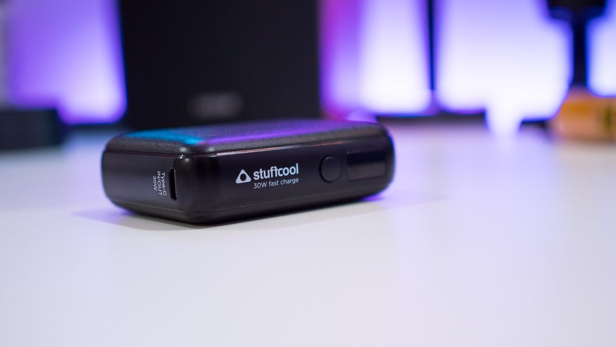 Stuffcool Mega power bank review