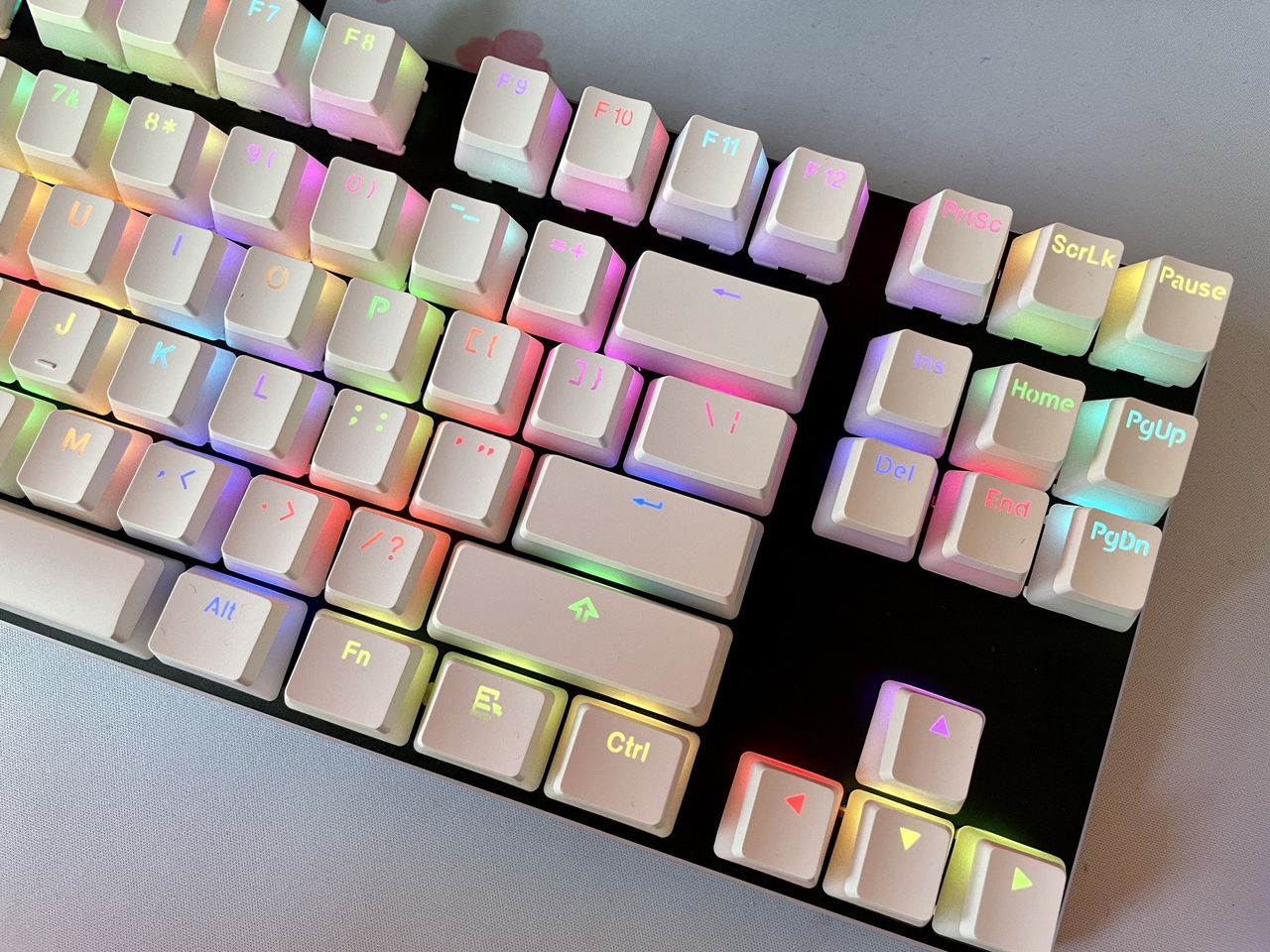 Glorious Gmmk Tkl Aura Keycaps Topdown