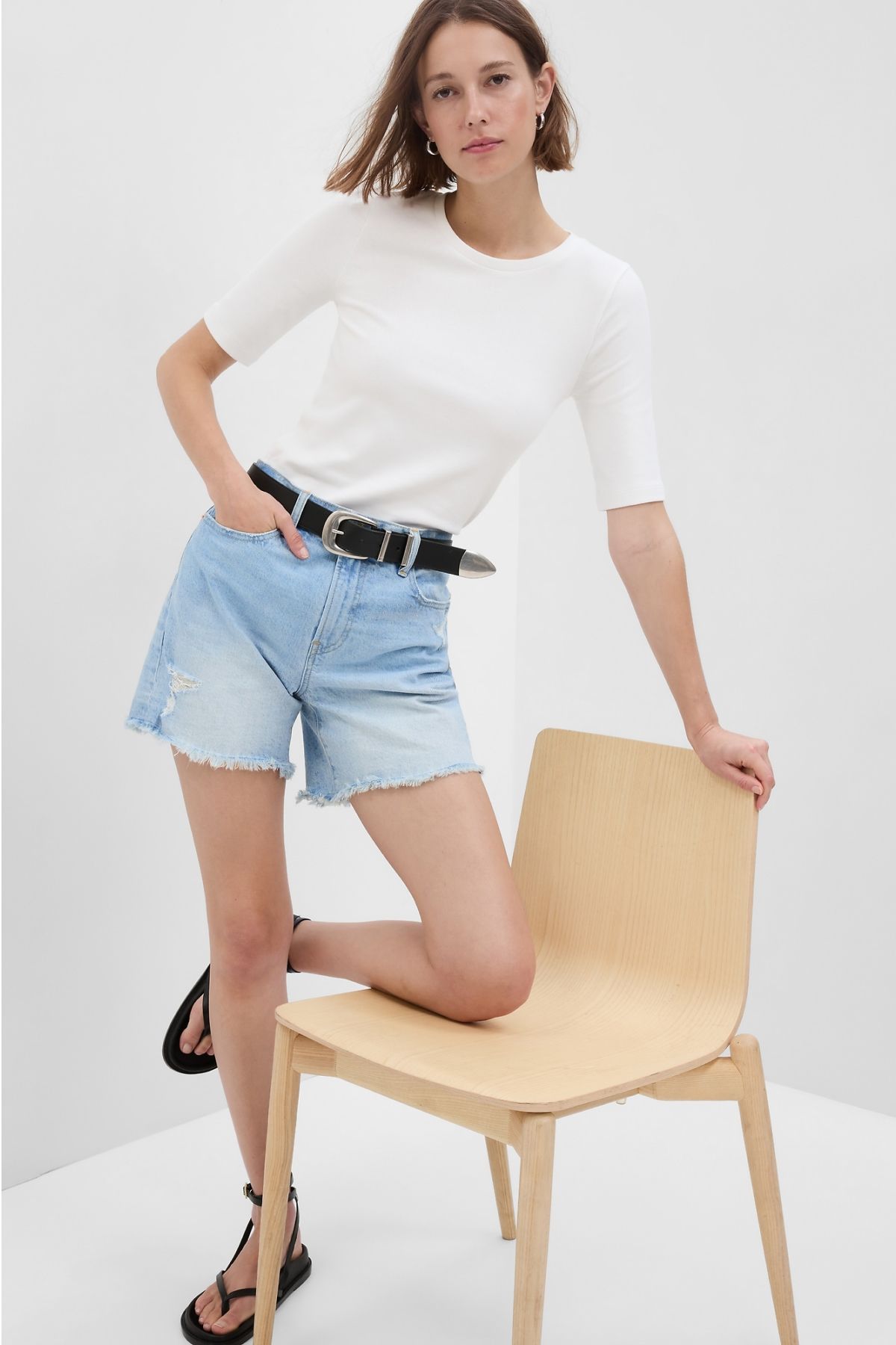 Gap 6" High Rise Cheeky Midi Denim Shorts with Washwell