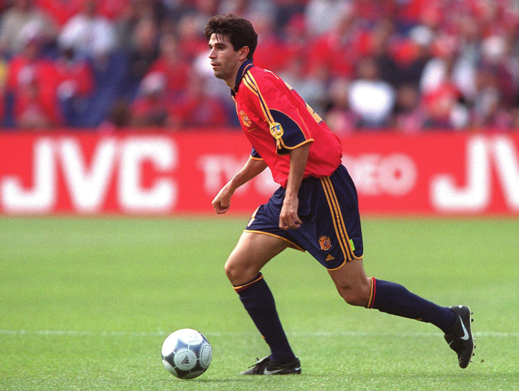 Juan Carlos Valeron in action for Spain against Norway at Euro 2000.