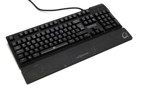QPAD MK-85 gaming keyboard