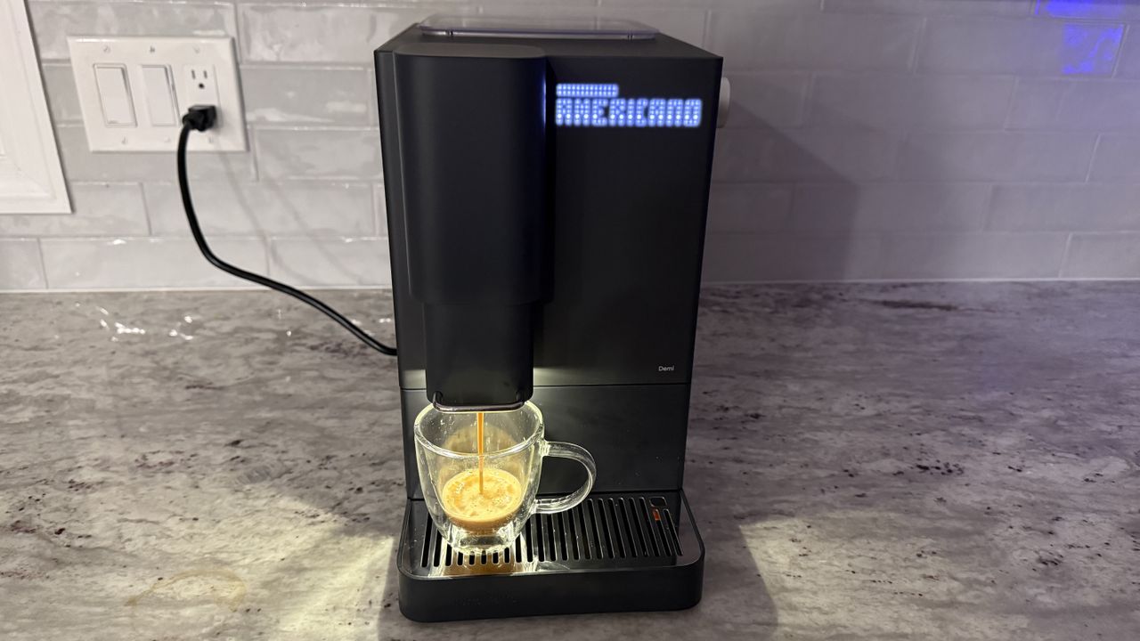 Terra Kaffe Demi Americano brewing