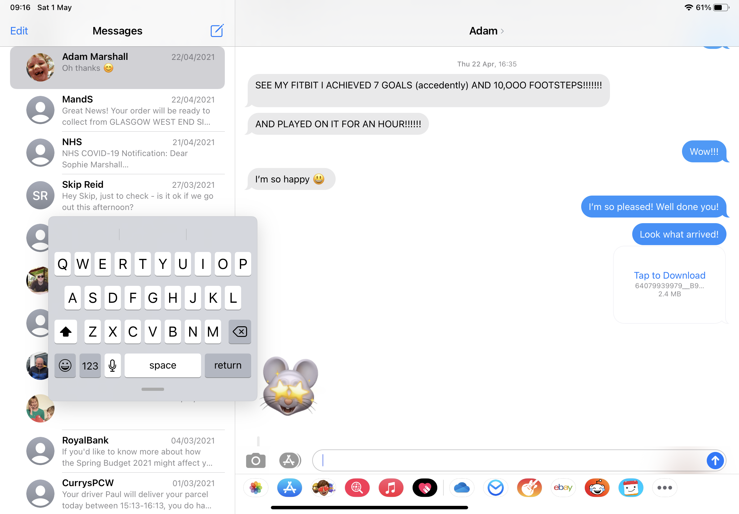 Floating keyboard on display in messages screen