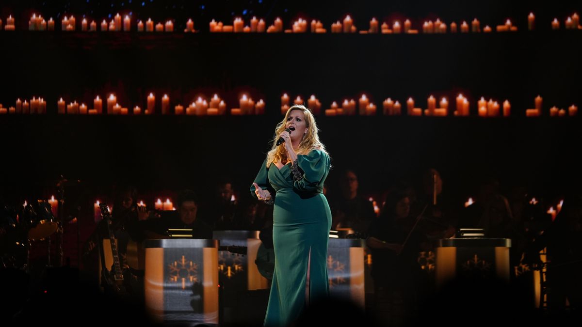 Trisha Yearwood at the CMA Country Christmas 2019