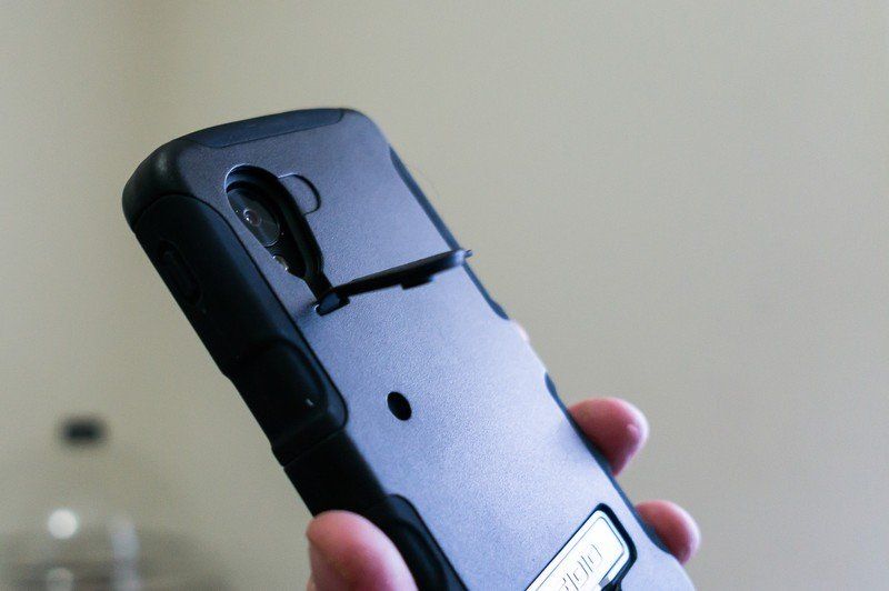 Seidio Convert with kickstand