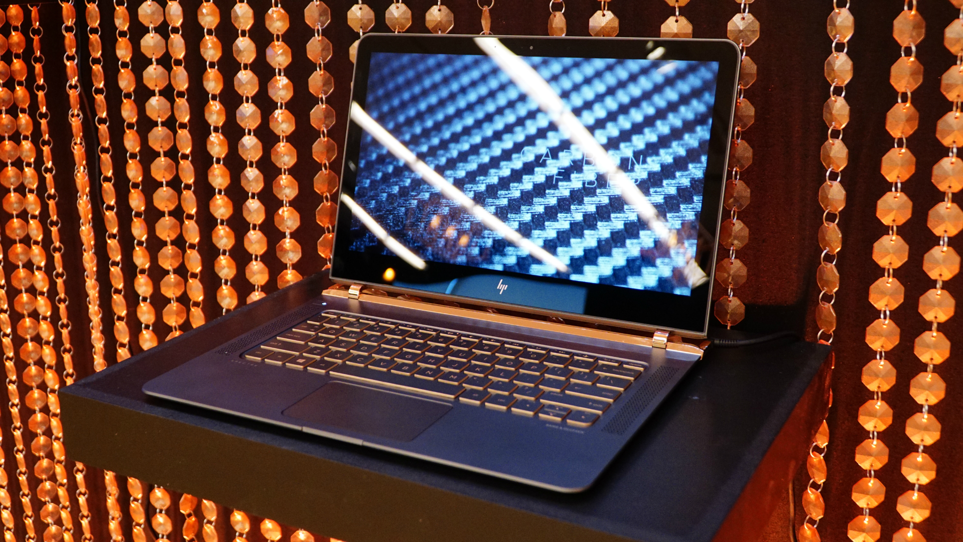 HP Unveils Spectre: The World's Thinnest Laptop