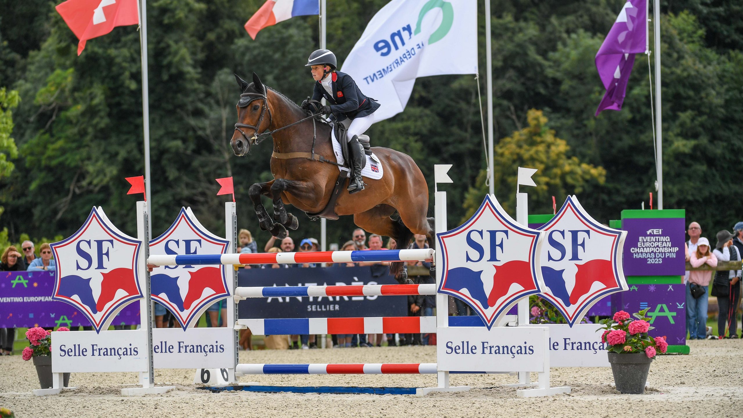 European Eventing Championships showjumping: Ros Canter and Lordships Graffalo