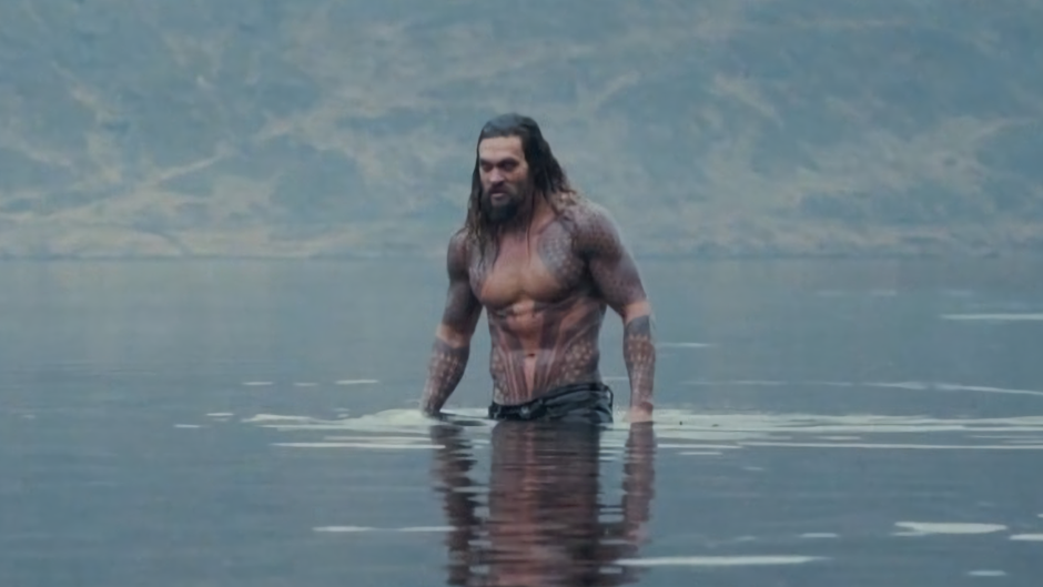 The Justice League Aquaman set photos are like a swimsuit 