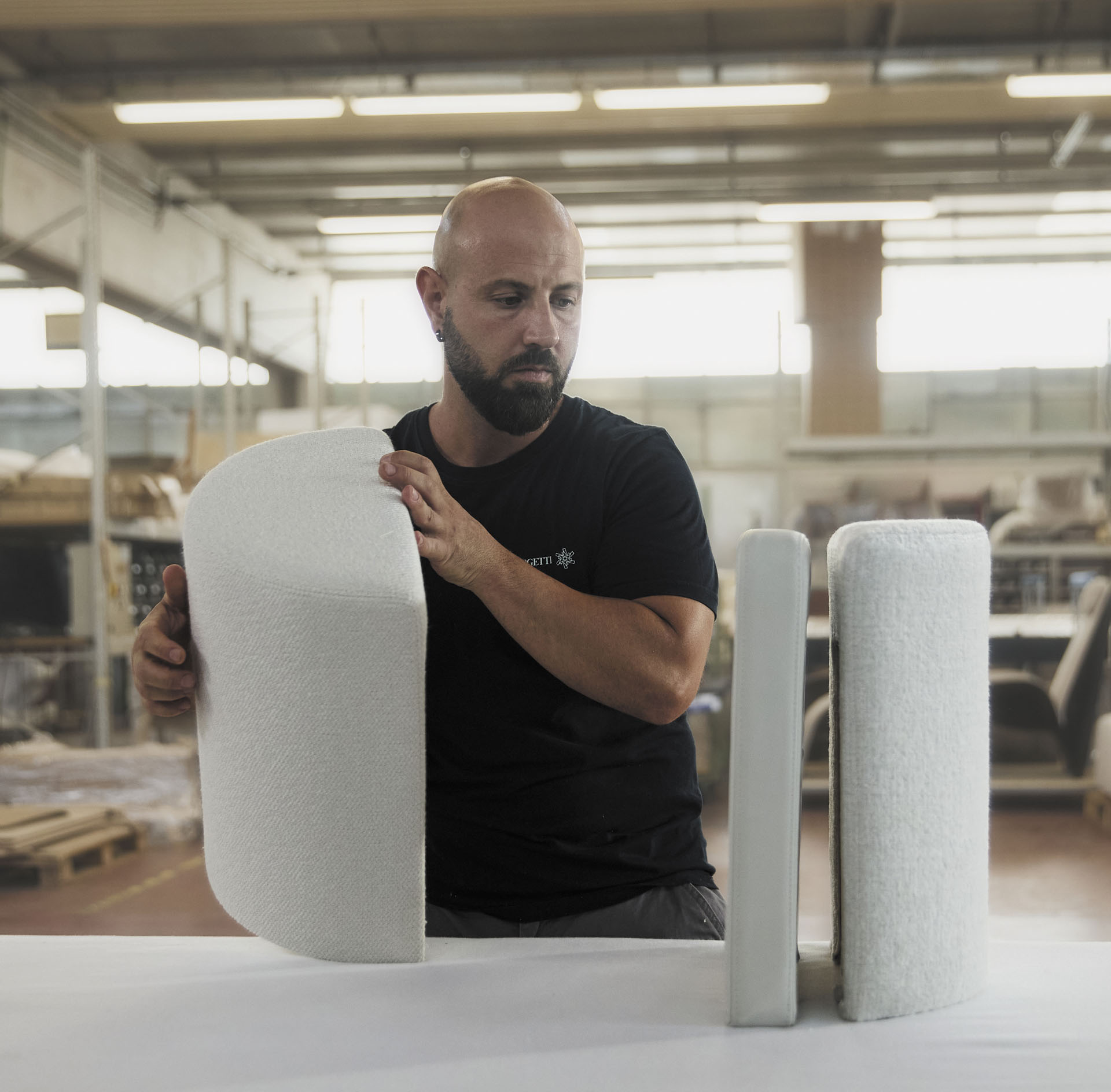 Giorgetti Homo Faber 2026 Summa pouf making of