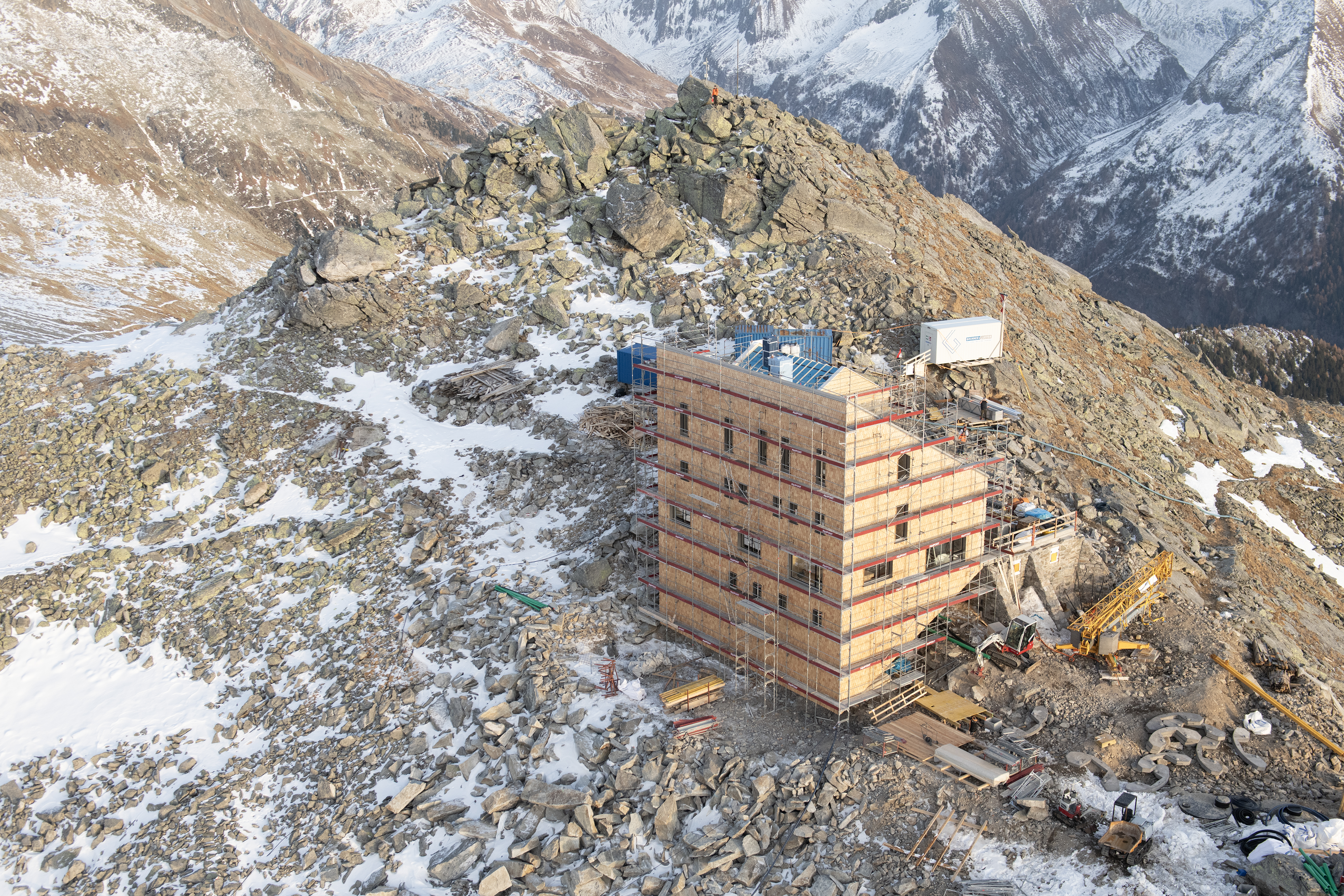 Europahutte by Modus architects, a geometric construction site on a mountain side