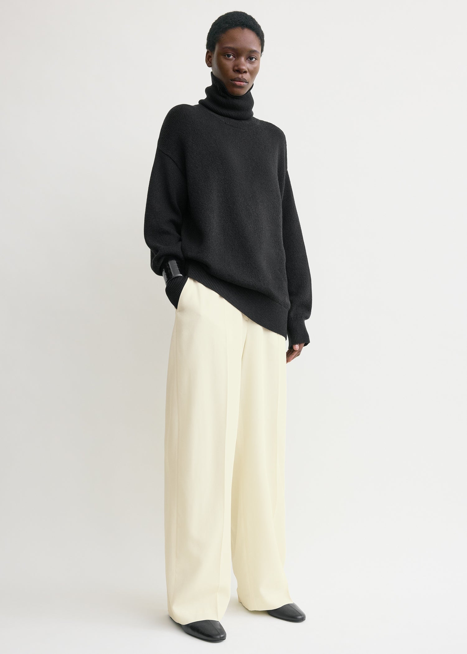 Longline Turtleneck Black