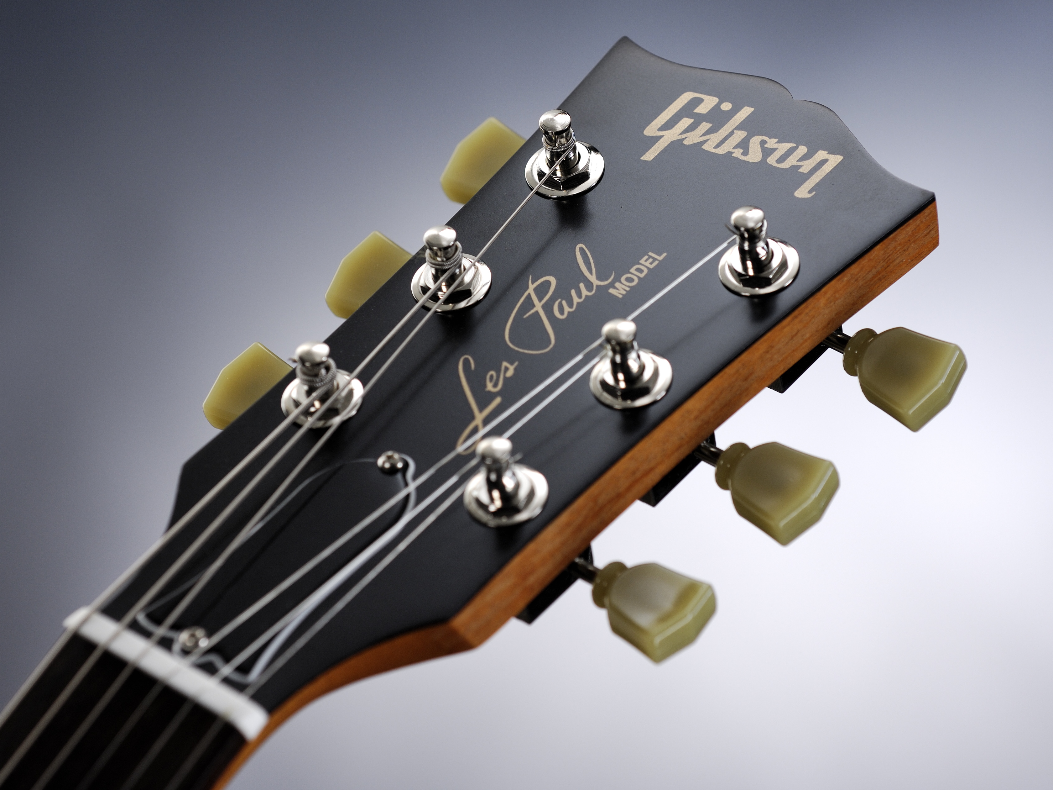 Gibson Les Paul Studio '60s Tribute (£749)