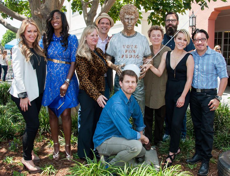 Napoleon Dynamite is immortalized in statue to celebrate the movie&amp;#039;s 10th anniversary