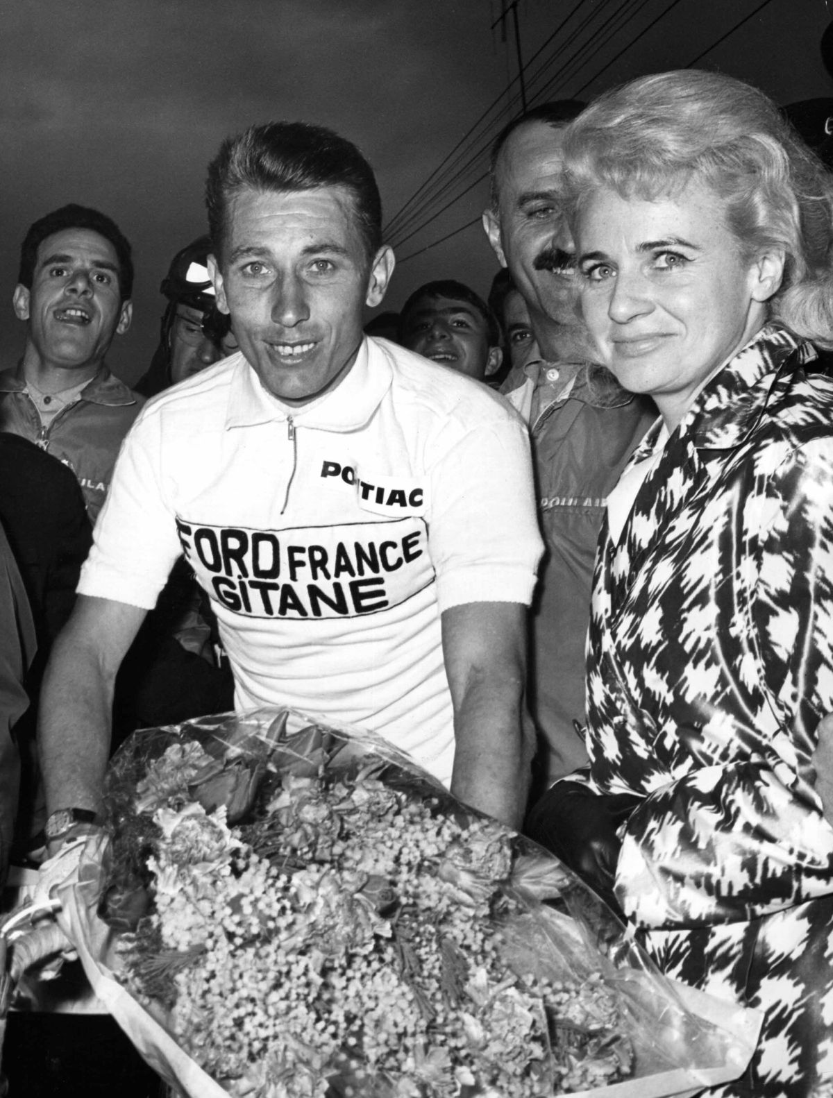 Jacques Anquetil pictured with his wife Janine after taking his fourth Paris-Nice victory in 1965.