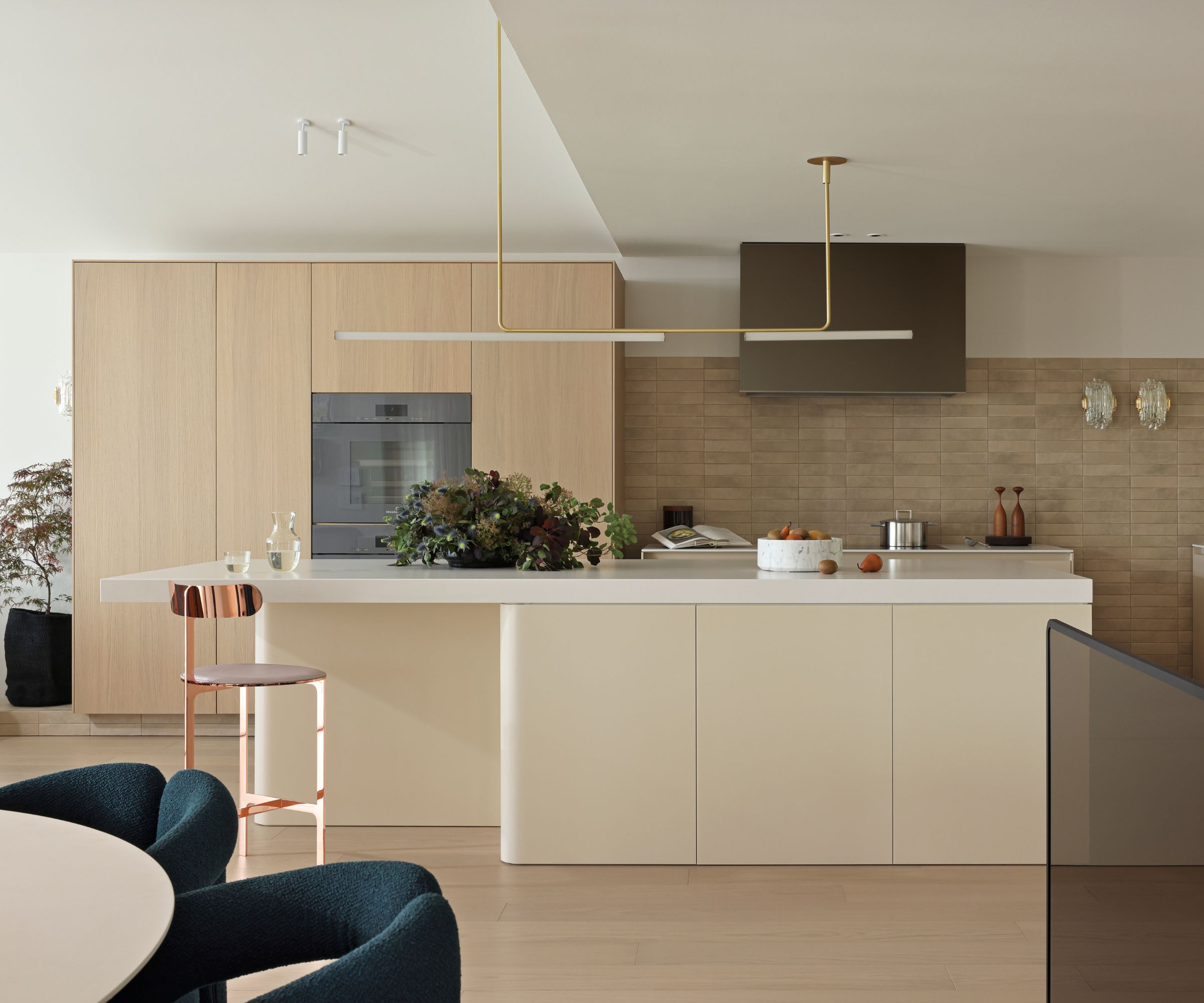 kitchen pale wood with island