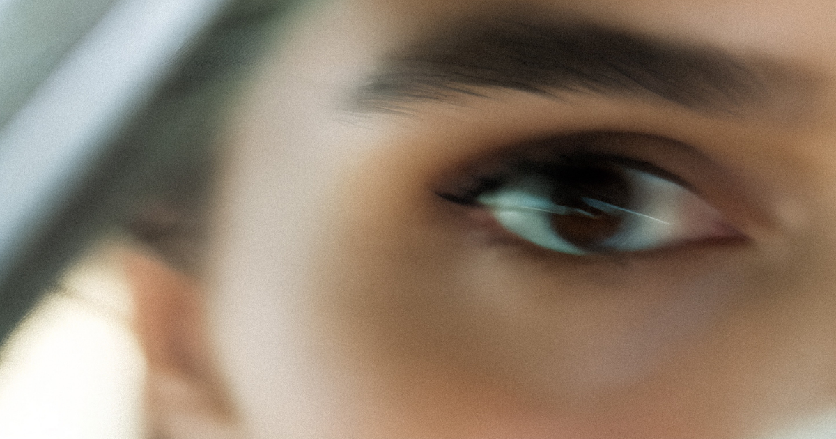 No mascara trend, bare lashes 