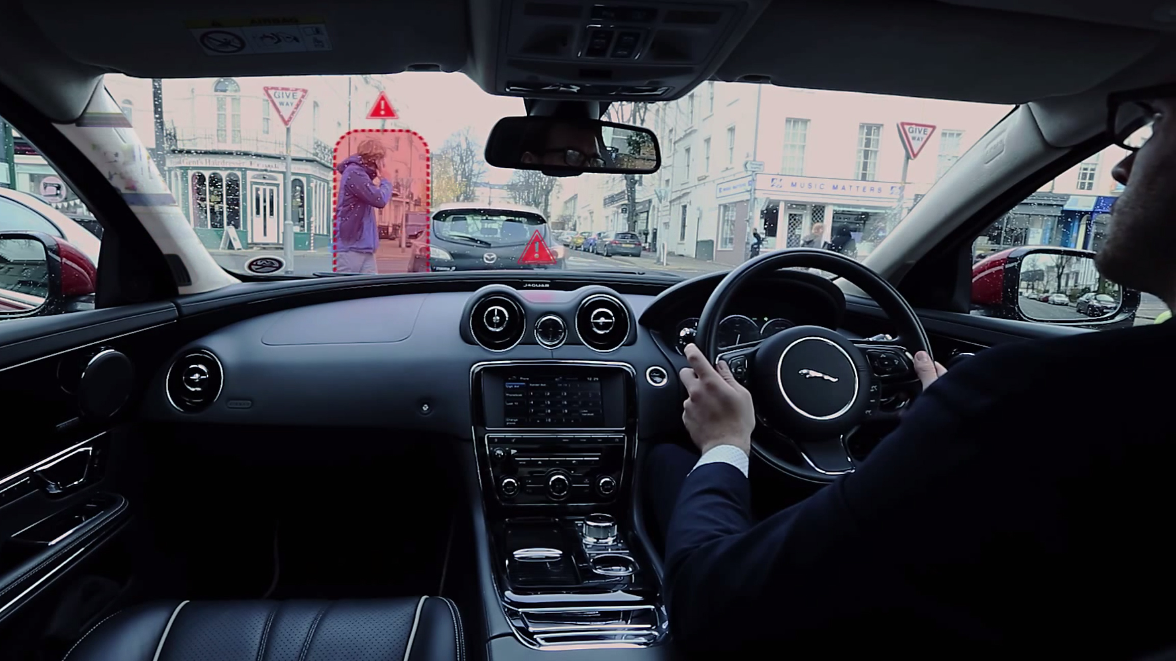 A Little Transparency Jaguar S 360° Urban Windshield Removes Blind Spots Techradar