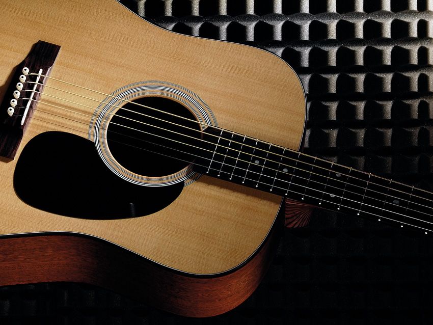 Around the front, the D-1's appearance is simple and classic