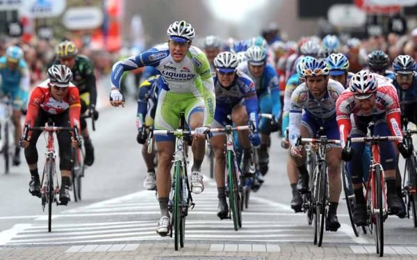 Jacopo Guarnieri (Liquigas-Cannondale) couldn't afford to celebrate until he had crossed the line.