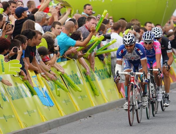 Danilo Napolitano (Katusha), Mirco Lorenzetto (Lampre-Farnese Vini) and Dominique Rollin (Cervelo TestTeam) on the attack.