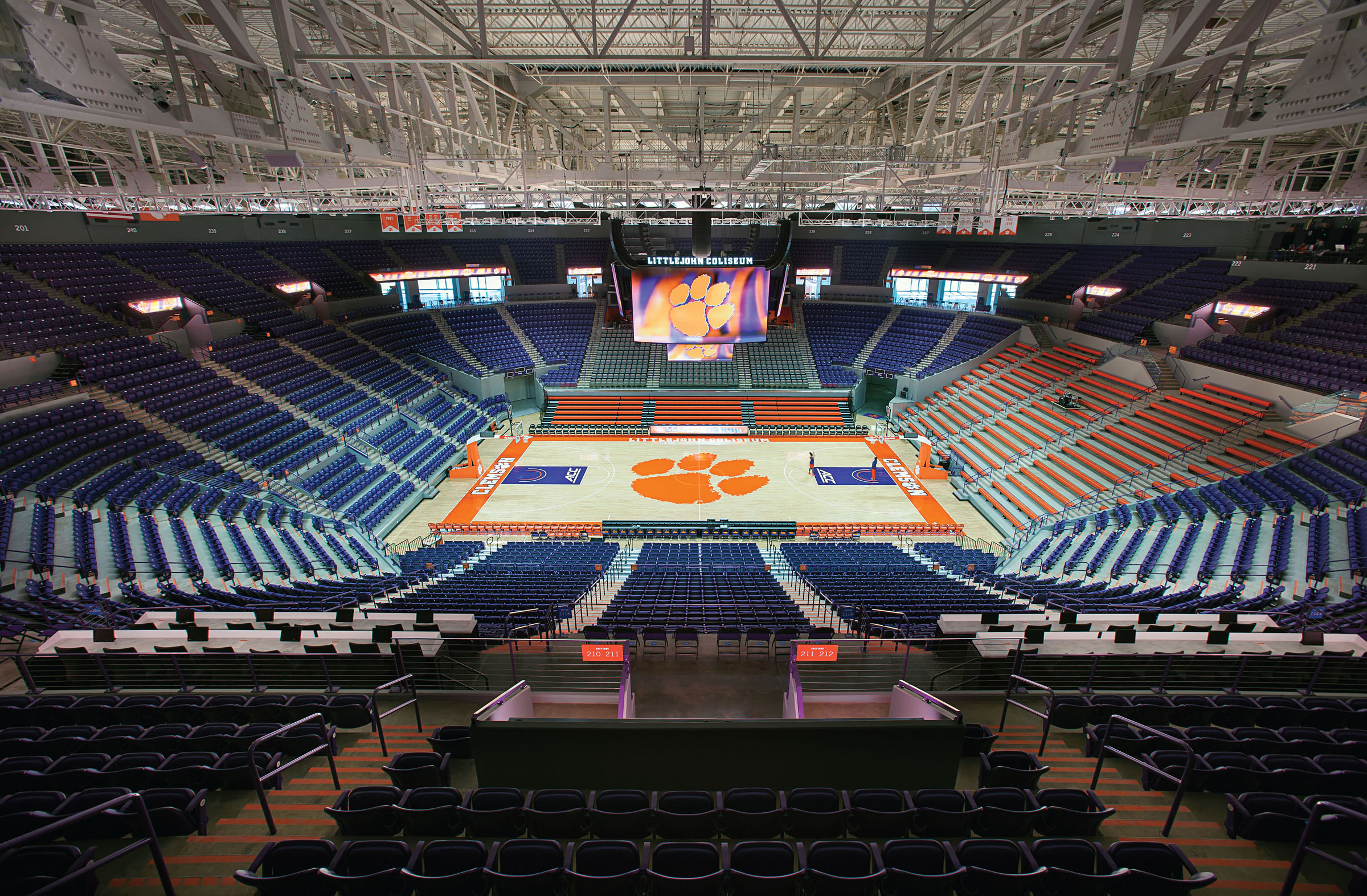 Littlejohn Coliseum at Clemson University Chooses Bose Professional RoomMatch® Loudspeakers