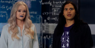 Caitlin Snow (Danielle Panabaker) and Cisco Ramone (Carlos Valdez) in 'The Flash.'