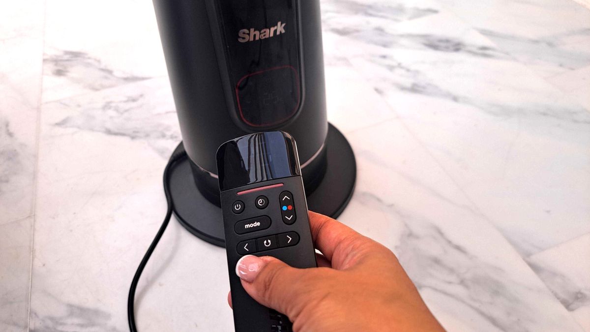 Shark TurboBlade Cool +Heat in conservatory