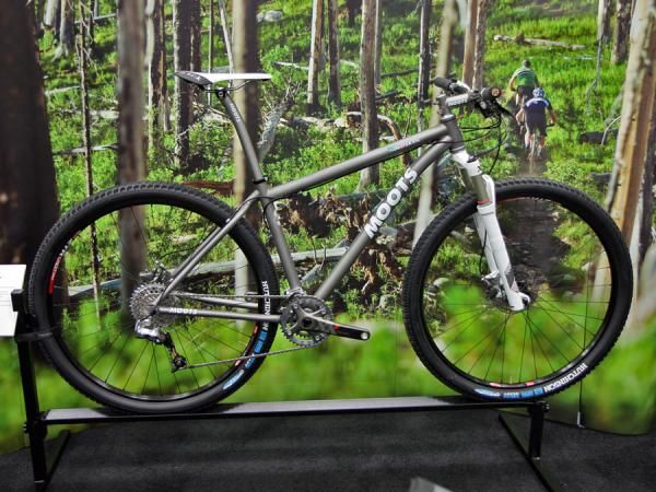 Moots showed off its new Mooto X RSL titanium 29er at this year's NAHBS.
