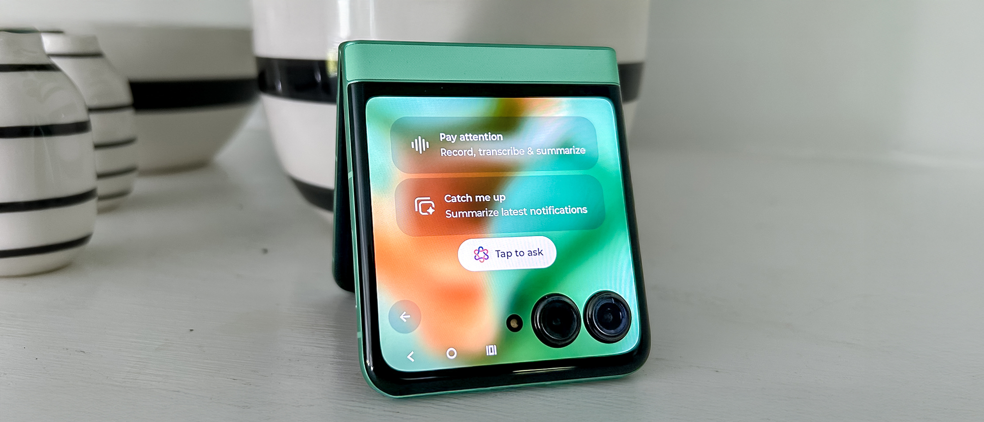 motorola razr in tent mode