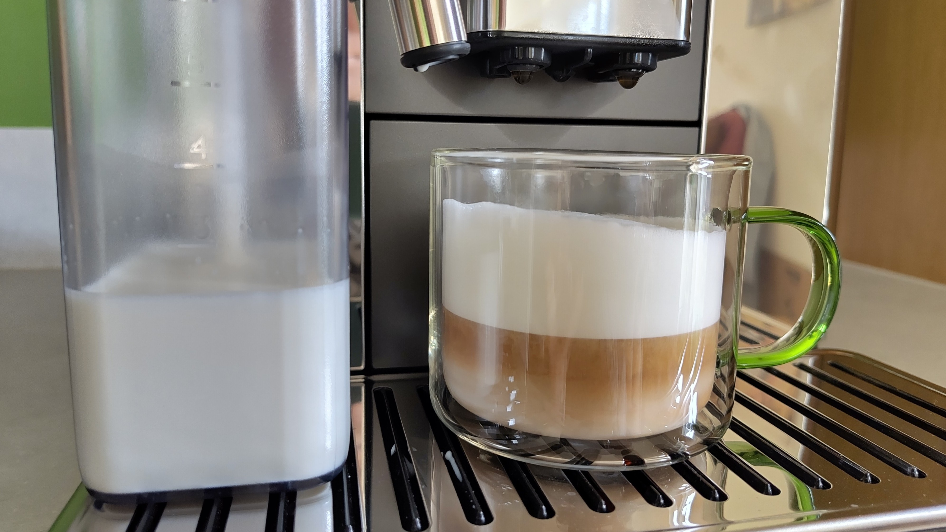 Latte macchiato made using Primadonna Aromatic coffee maker