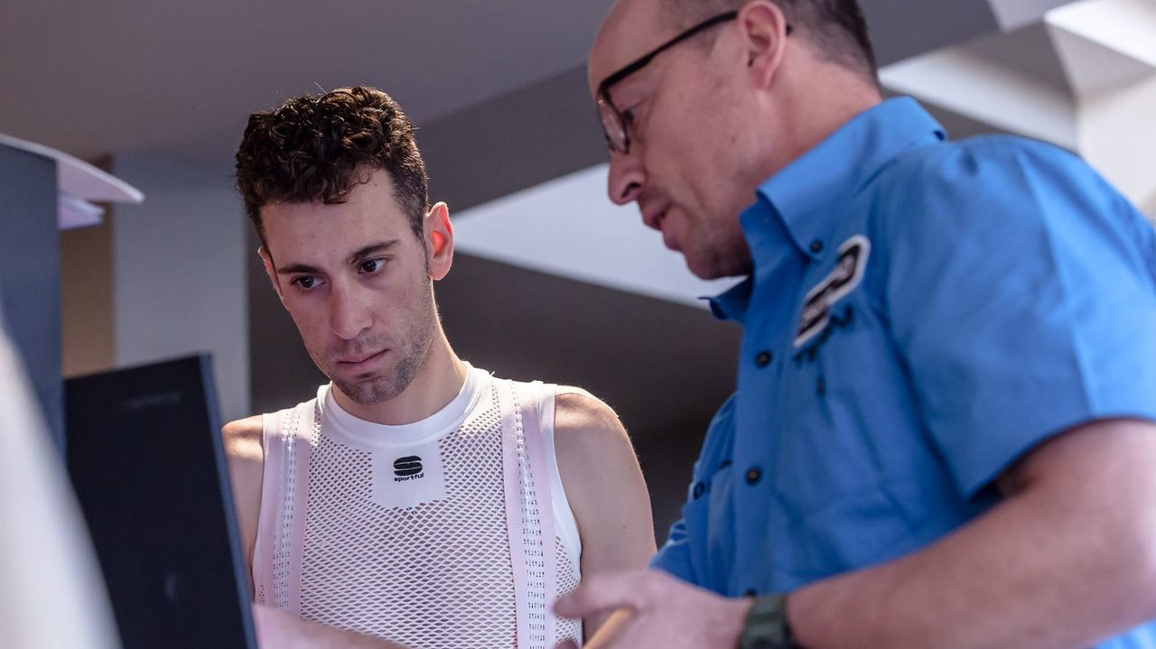 Vincenzo Nibali checking the data