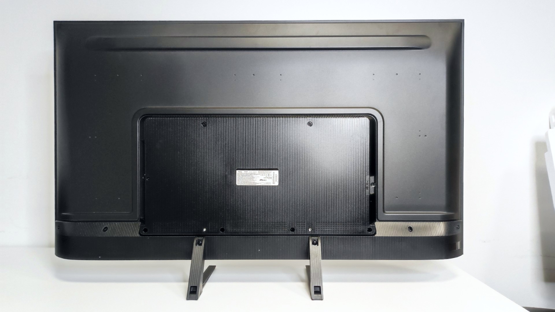 TCL C73