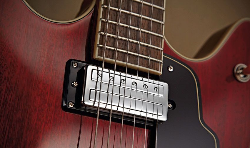The Starfire's 'Anti-Hum' pickups were reverse-engineered from originals