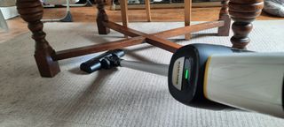 Using the Karcher VC6 premium under the furniture