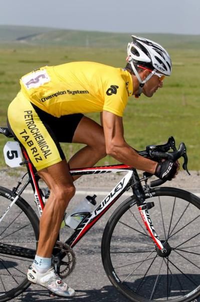 The leader of the tour was looking strong.