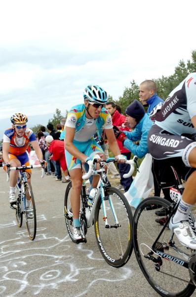 Robert Kiserlovski (Astana) digs in on the haul to the summit.